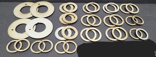 Model rocket centering rings
